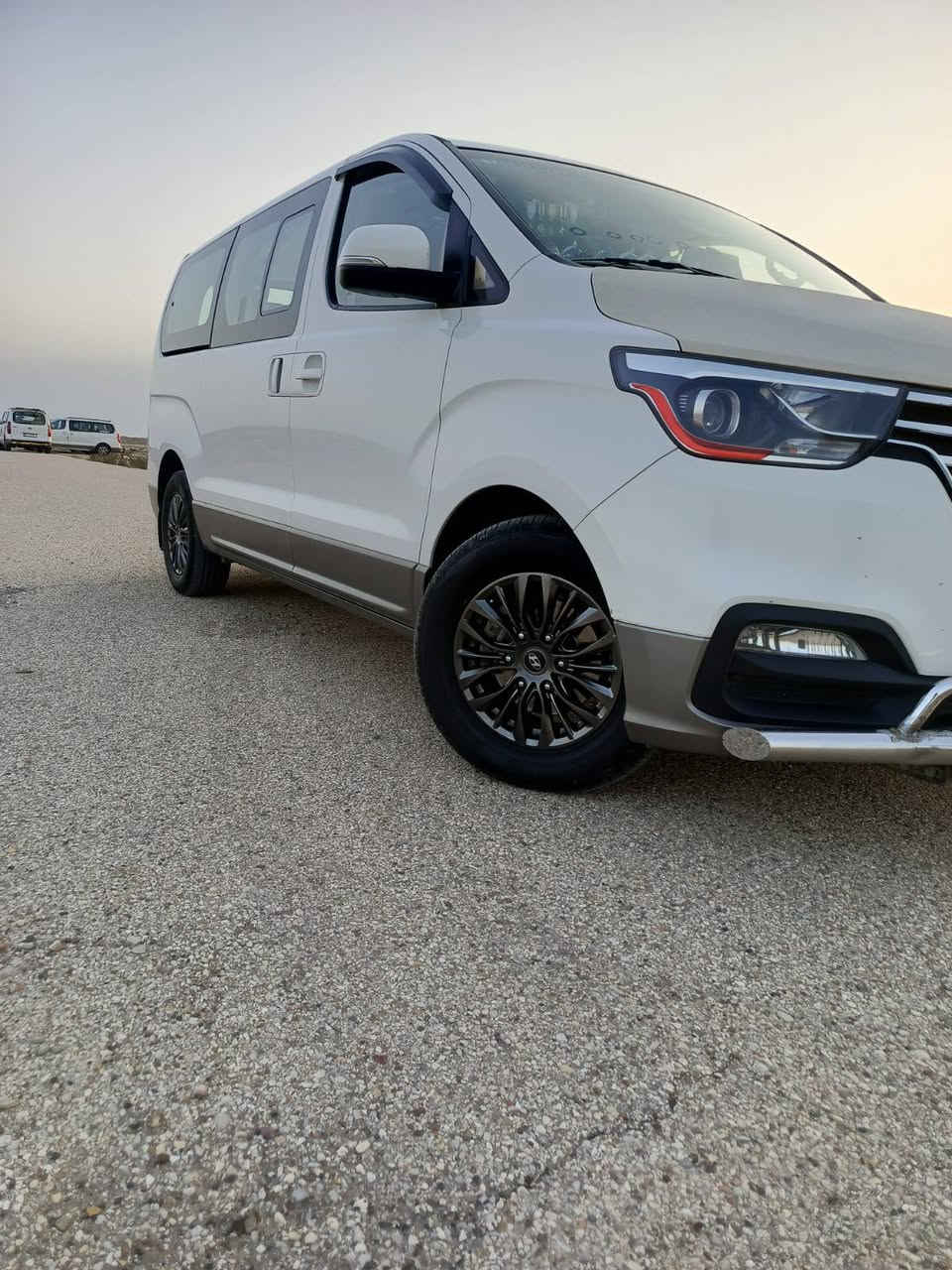 سلام عليكم ستاركس اللبيع 20 كفاله عامه زيرو ماشيه 169 وضع الشركه رقم بغداد نكليزي بسمي مصفره هيه وغرمات السعر 270وبيه مجال انتصال ***********
