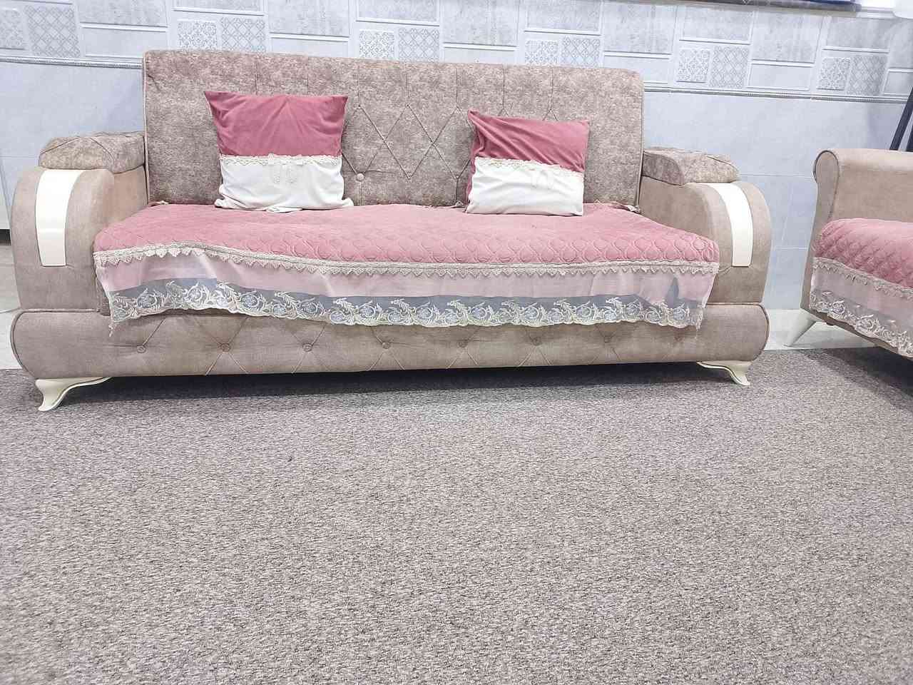 السلام عليكم قنفات للبيع قويات نظيفات السعر ٤٠٠ وبيهن مجال عنوان بصرة تنومه شط العرب ***********
