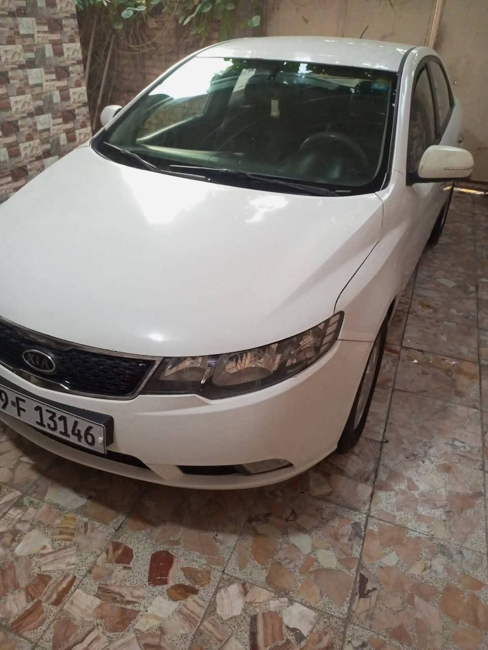 السلام عليكم كيا سيراتو للبيع kia cerato موديل 2010
-بيها 3قطع.

-رقم كربلاء الجديد بأسمي سنوية وهزة جديدة.

-محرك 1600. 

-كير محرك لا تنقيص ولاتبخير.

-تبريد شغال.

-شاشة كامرة. 

-العنوان كربلاء طويريج.

-السعر 90 وبيها مجال.

-الرقم ***********.
