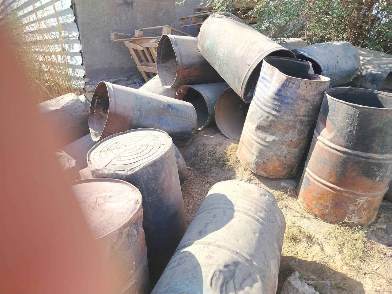 ظفيرة كهرباء خمس خطوط ٤٠متر سعر المتر ٤ ألاف
منشار خشب نجارة شغال ونظيف السعر١٥٠ألف
براميل زفت فارغة سعر البرميل ١٠ ألاف


**إذا كنت صاحب هذا الإعلان وتريد حذفه لأي سبب، رجاءا أرسل رسالة إلى الدعم الفني**