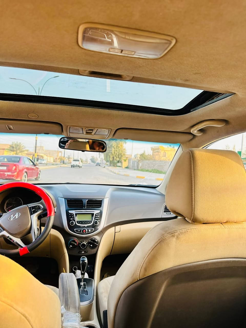 السلام عليكم سياره اكسنت موديل 2012 فول مواصفات كلين بدون ضرر كير محرك شرط تبريد ثلج مسجله بغداد مشروع وطني السعر 105 وبيها مجال  ***********
