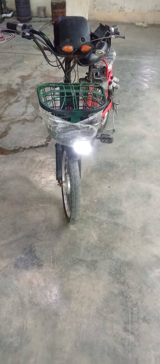 ماطور شحن للبيع شغال بدون عيب السعر 200 رقم موبايل ***********
