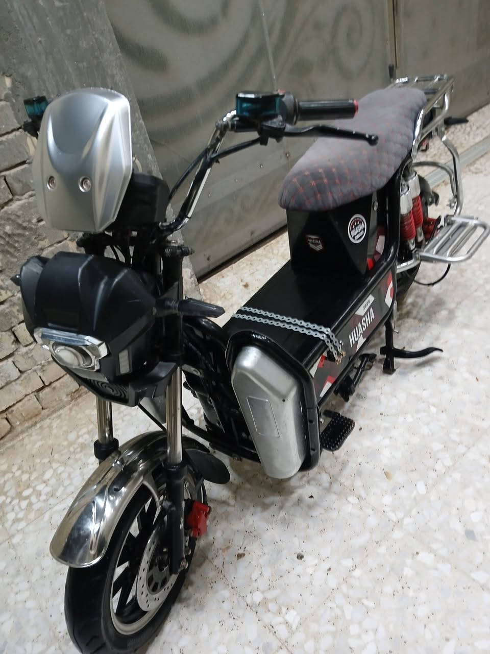 #للبيع دراجة جبلي #هيوشا كما موضح #بالصور 5بطاريات نضيفه السعر #450بي مجال ***********👇👇
