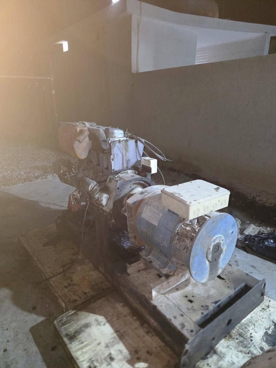 سلام عليكم مولد دويتز 3 بستم 60 كيفي نظيف الاستفسار ***********
