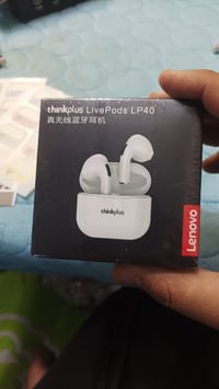 سماعات • إلكترونيات