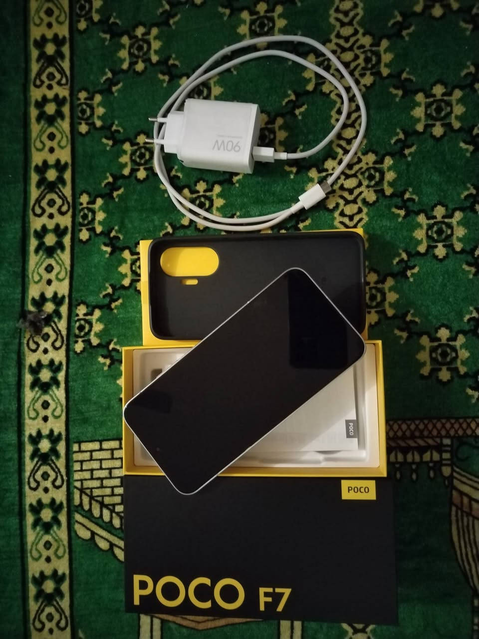 السلام عليكم
بوكو F7 النسخة الفضية المحدودة (Cyber Silver)
ذاكره 12g
مساحته512g
اخو الجديد استعمال خفيف 3 أشهر
مع كامل ملحقاته كدامكم بالصور حتى جيسه بعده
رايده 525k و بي مجال للشراي
مكاني ناصريه مركز تجي تفحص و تاخذه
للتواصل الخاص مفتوح


**إذا كنت صاحب هذا الإعلان وتريد حذفه لأي سبب، رجاءا أرسل رسالة إلى الدعم الفني**