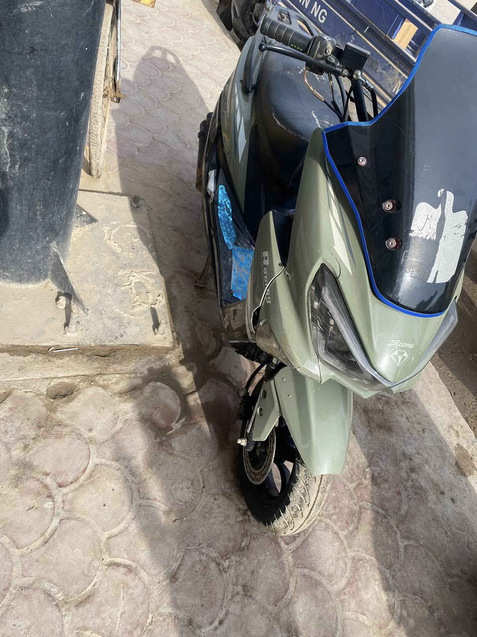 دراجة للبيع كهربايات شغاله ليتات شغاله حلوه الدراجه سرعت الدراجه 160///السعر ///250  الستفسار على الرقم ***********
