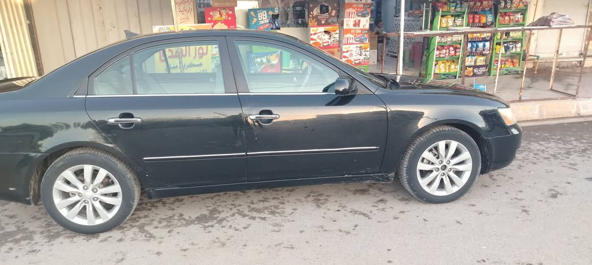 سيارة سوناتا وارد أمريكي فول مواصفات بصمة تحكم عن بعد موديل 2007 محرك 6 شرط التحويل 88 وبيها مجال العنوان موصل ناحية زمار رقم الهاتف ***********
