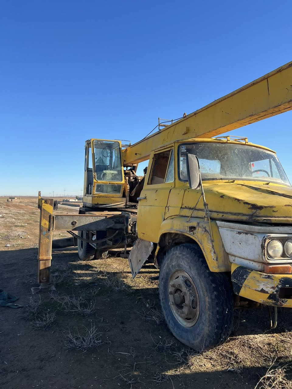 كرين للبيع 10طن  
مكان الموصل ناحية زمار قرية خراب العاشق
للستفسار الاتصال على الرقم التالي ***********
