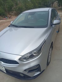 سيراتو البيع ٢٠١٩ كفاله عامه ٠٧٨٣٠٣٨٦٨٠٤