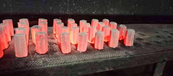 متوفر فحم التاج 
الاستفسار 
***********
