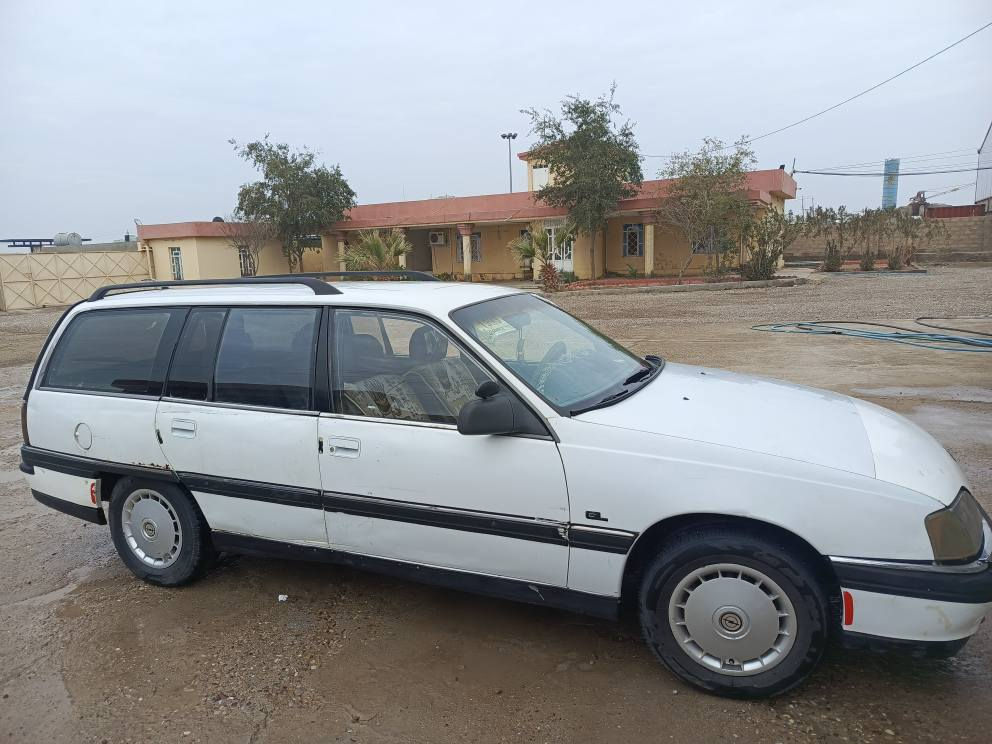 سلام عليكم 
عندي هاي الوبل وميكه ستيشن نضافه خير من الله
شرط من محرك كير باتري تايرات
محرك 20 
كشر 70 من 100 
سنويه مشروب وطني لحد 2029
كهربائية كله شغاله 
روح بيه للبصره الله خير من الله 
تحويل مباشر عندي وكاله عامه
عنوان طوز خرماتو 
السعر 31 بيه مجال تدلل
هاذا رقمي اتصل وتدلل 
*********** كركوك, العراق
