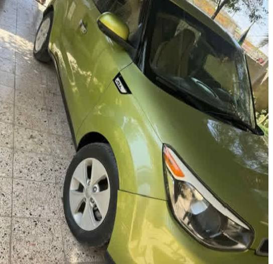 السلام عليكم كيا صول 
2011 للبيع
كفالة عامه 
السعر 123 ورقة
المحرك 4سلندر  1600 
المواصفات: 
اربعه راكب 
 تبريد 
 أشاير بل مري 

كير اتوماتيك 

نظام ترحيب

تحكم ستيرن جهتين 

سويج عدد 1

ماشيه86 الف حقيقي

للاستفسار على الرقم *********** وبي واتساب
