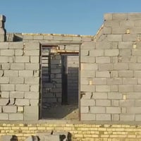 سديناويه خلف مركز شرطه • ١٣٠م • غرفتين صالة