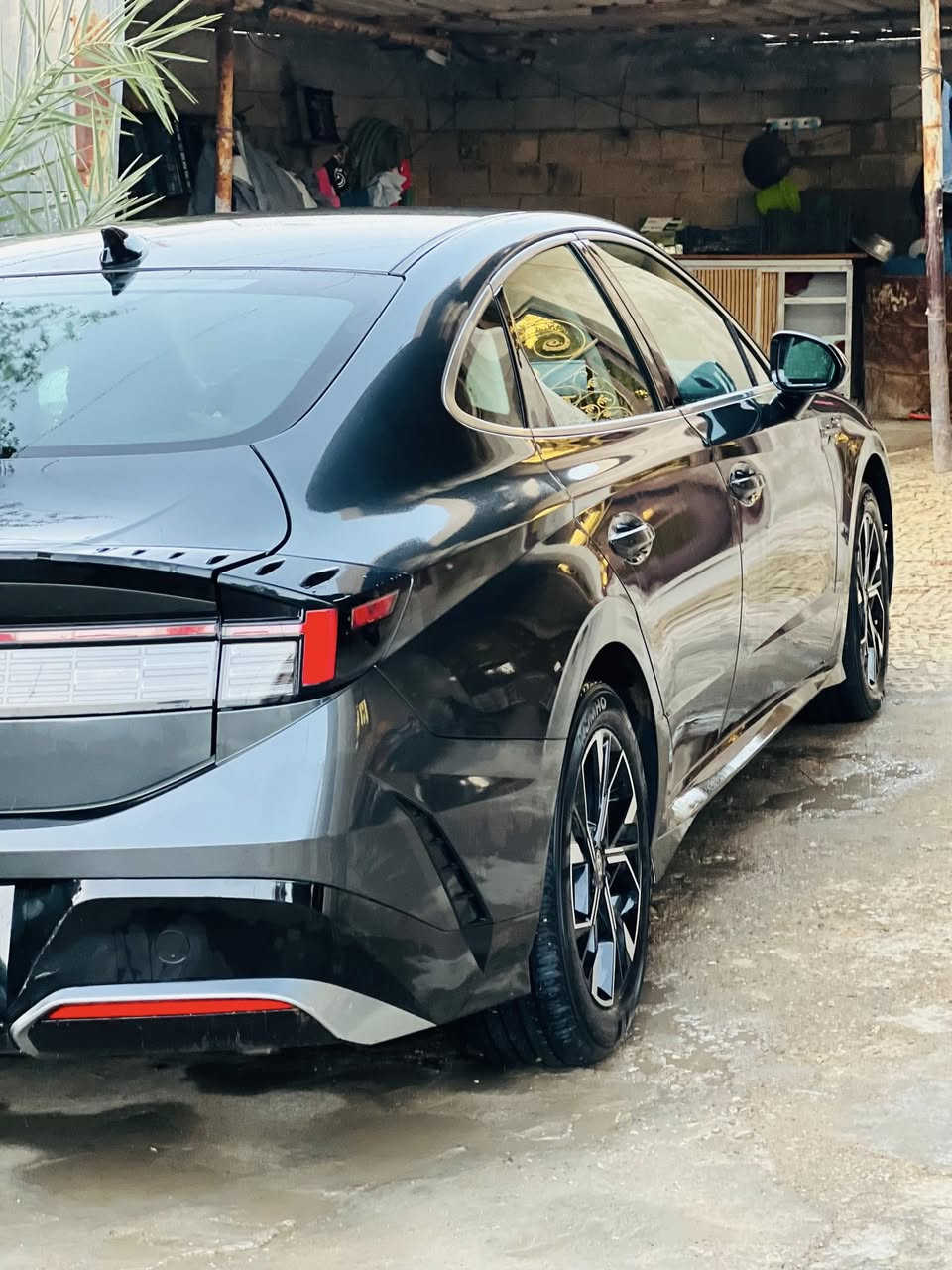 السلام عليكم للبيع سوناتا موديل 25 وارد أمريكي حادث جدن بصيط شبر بل جنطه  بدون صبغ السيارة مكفوله كفاله عامه عده الحادث الون فيلي السيارة فول مواصفات عدّه الفتحه بصمه تشغيل عن بعد بعد بيهه هواي مواصفات ماشيه  24 بعدها زيرو السعر (220) وبيها مجال رقم بغداد الجديد تحويل ثاني يوم رقم الهاتف (***********) غير متواجد على الفيس
