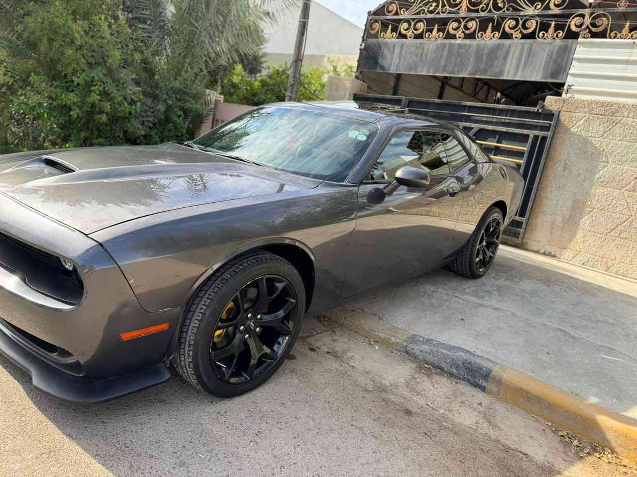 جالنجر مديل 2020
سياره فول موصفات 
رقم اربيل سياره بسمي 
حادثهه خلفي وبيهه طخات بسيطه 
سعرهه 150 وبيهه مجال
سياره فور ويل 
ماشيه 87 
رقم ***********
