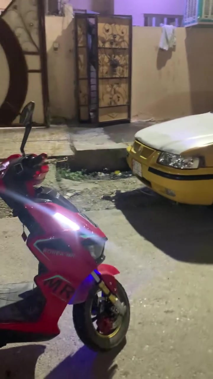 اسلام عليم مطور سكنس باب اوالا المطور نضيف 
بيه تكمت سبورت  اربع نمر المطور عليه شلعه نار 
دبل اشاره اشاره يميان يسار شغال دبل رماش عليه ناصي 
البطاريات انضاف 
السعر 450 
محتاج 
الرقم ***********
