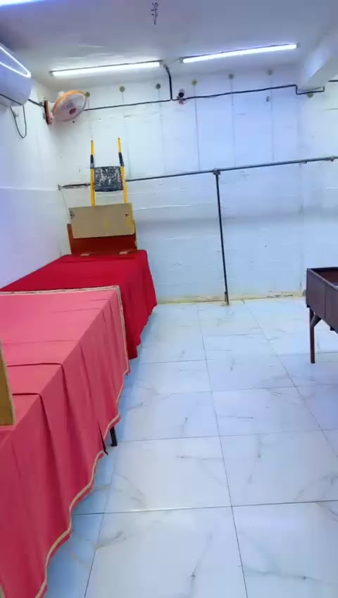 يا الله تعلن محلات محمد الزعيم الفرع الثاني عن كسر بضاعه جديده  خليجيه نبر وان المصادف الأربعاء2026/2/16متواجدين من الساعه 8:00صباحا  لحد 12لليل طيله شهر رمضان كلشي متوفرر
العنوان: المحموديه خلف صحه الطلاب محلات محمد الزعيم شارع علوه الخضاره 
رقم الهاتف:***********
