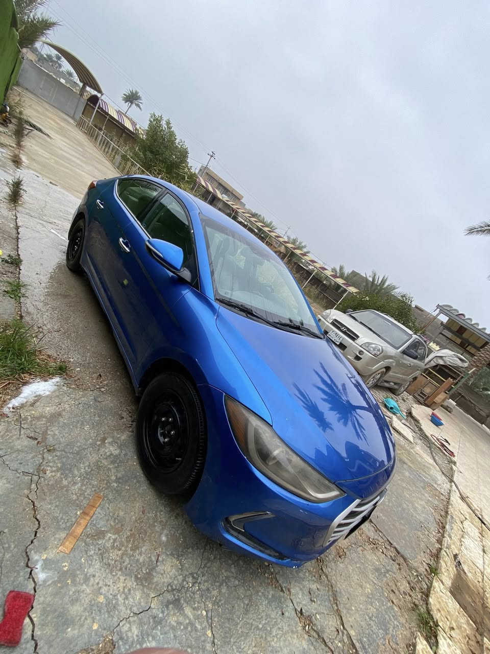 السلام عليكم الانترا ٢٠١٧السياره فول عده الفتحه مكينه كير حداديه تبريد جاهز وكفاله رقم اربيل تحويل او وكاله جاهز حادثه فقط بنيد وب عراق دور  خلفي بس وكله ليبل واحد رايده ب١٠٦بيه مجال بصيط مكاني حله ***********
