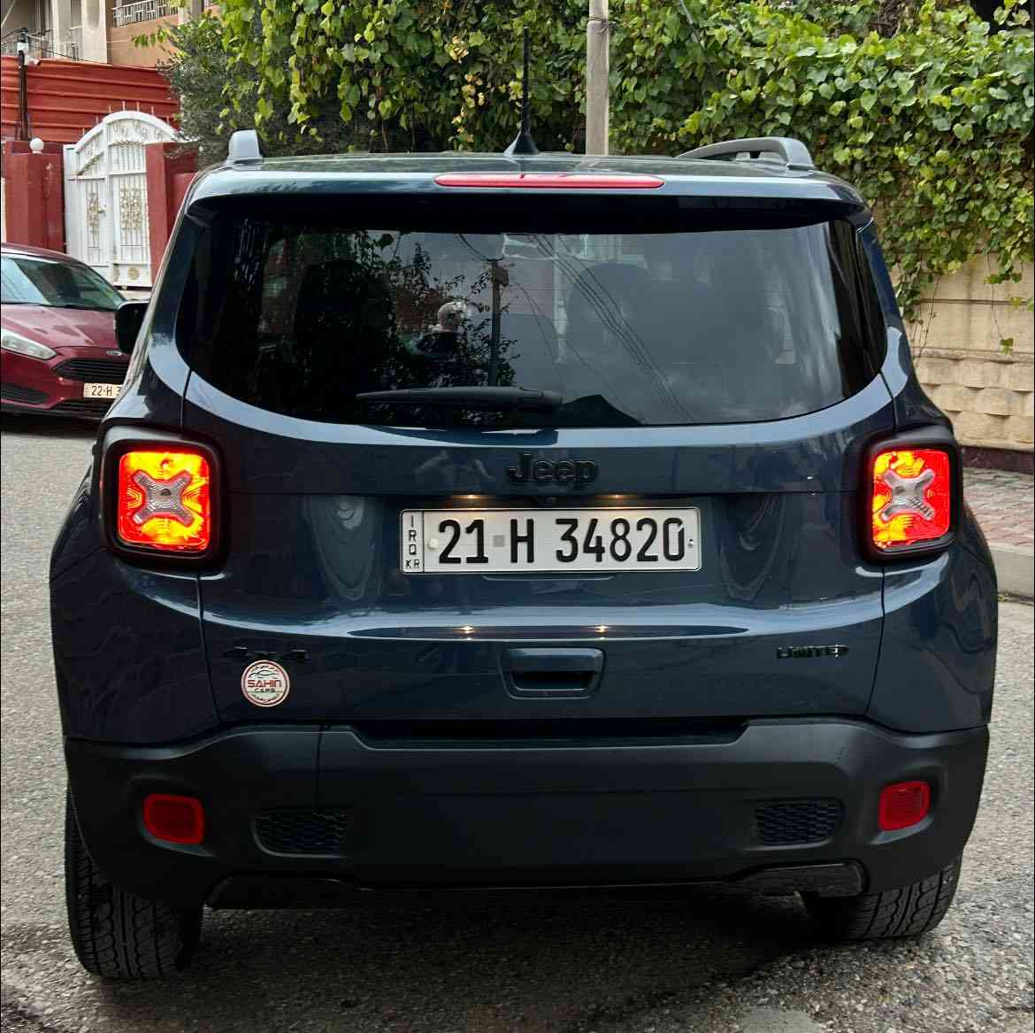 سلام عليكم للبيع او مراوسه
JEEP
RENEGADE
2020
LİMİTED
2,4L
V4
80,000 KILOMETERS 

المواصفات////
• مكينة 4 سلندر
• سعة المحرك 2.4 لتر بنزين
• قوة 180 حصان
• قير أوتوماتيك 9 سرعات
• نظام دفع أمامي (FWD)
• أوضاع قيادة متعددة (Auto / Snow / Sand / Mud)
• تبريد أمامي ثنائي
• إشارات بالمرايا
• تحكمات على الستيرنج
• شاشة كبيرة 9 إنش
‏• Apple CarPlay
‏• Android Auto
• بلوتوث
‏• USB
• مثبت سرعة راداري
• تحديد مسار
• رادار أمامي
• رادار جانبي
• رادار خلفي
• كاميرا خلفية
• نقطة عمياء
• تنبيه مرور خلفي
• جنوط ألمنيوم 19 إنش
• تشغيل بصمة
• دخول ذكي
• مصابيح أمامية LED
• إضاءة نهارية LED
• مكيف أوتوماتيك ثنائي التحكم
• حساسات أمامية وخلفية
• نظام ثبات إلكتروني ESP
• مساعد صعود المرتفعا

ضرر ///. بونيد صبغ فقط ❗️ 

السعر 135$ ورقة وبيها مجال 💵

مكان سيارة كركوك 

📞 0770-912-5605


**إذا كنت صاحب هذا الإعلان وتريد حذفه لأي سبب، رجاءا أرسل رسالة إلى الدعم الفني**