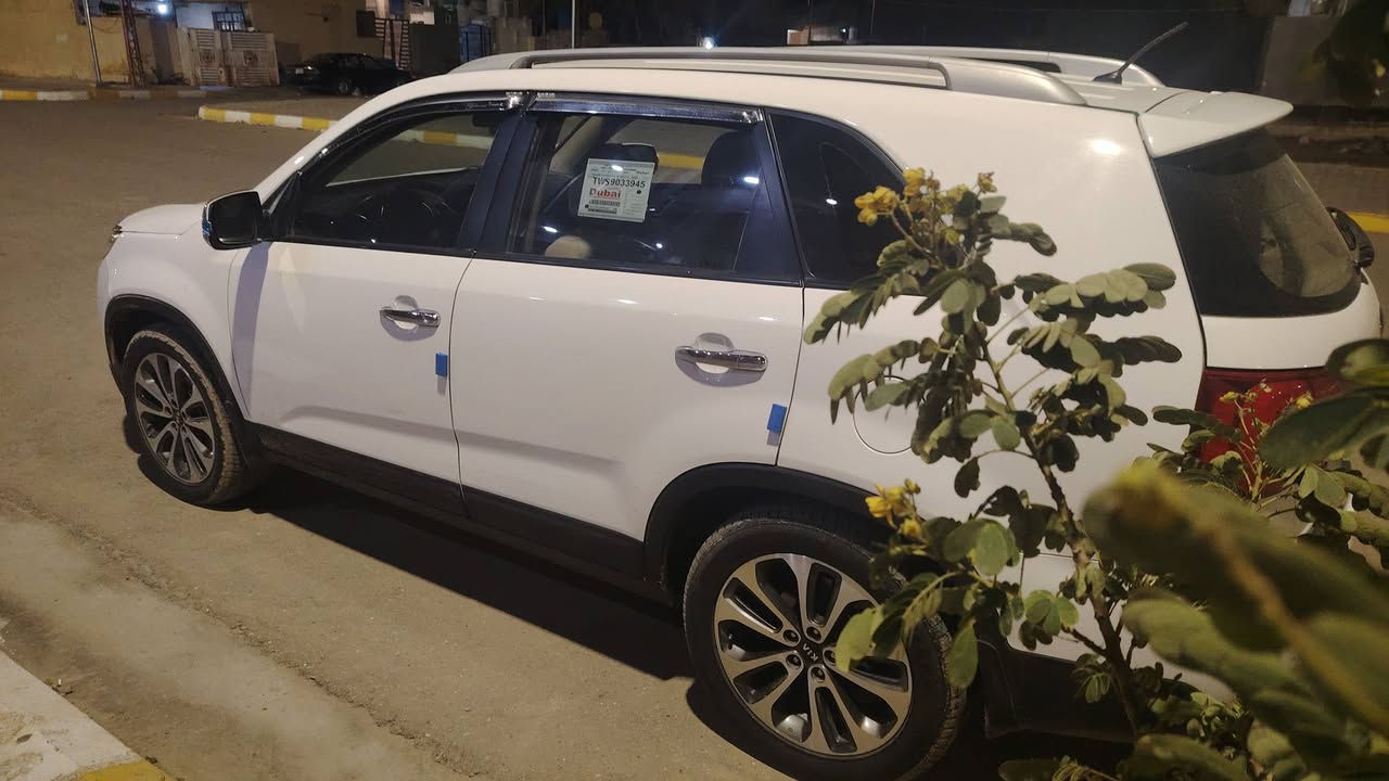 سورنتو ٢٠١٣ خليجي شكل ٢٠١٥ 
٦سلندر بصمة ٧راكب كشن كهربائي ٣قطع تبريد

مكينة خير من الله مبدل كازكيت لد أمامي خلفي

السعر ١٨٠ وبيها مجال بسيط رقم بغداد دولي 

للاستفسار

*********** العنوان واسط الصويرة
