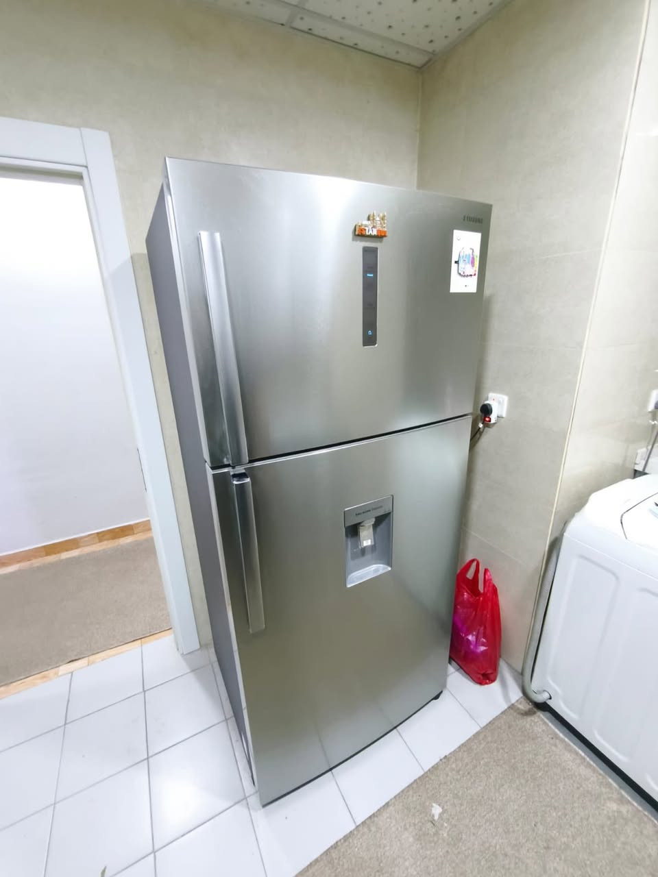 السلام عليكم غراض للبيع 
للاتصال *********** بي واتس اب
