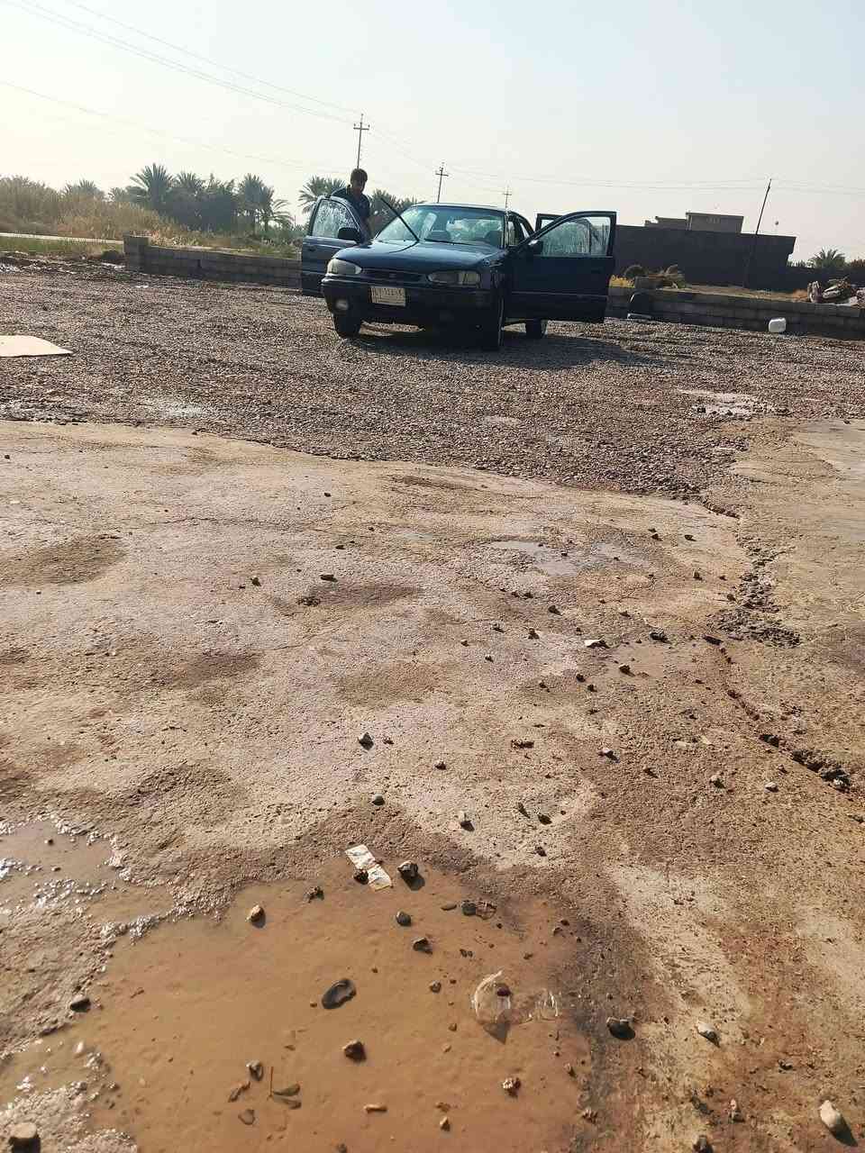 السلام عليكم انترا موديل ٩٣ السيارة ابلاديه رقم ديالى تخم تاير صدر جديد  افرام ممات شركه السيارة بيه خيط بخار اي كل شهر ادير له لتر دهن السعر ٢١ وبيه مجال تلفوني *********** عنوان ديالى ناحيه محمد سكران
