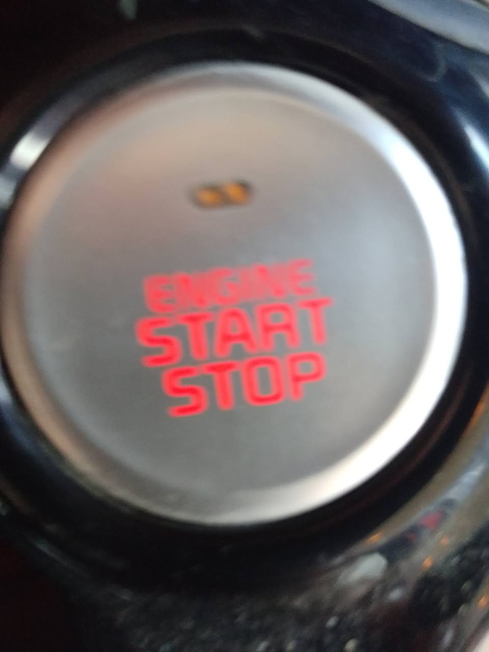 السلام عليكم سياره للبيع كيه صول موديل 2018 سياره جديده
بمعنئ الكلمه ماشيه 64   مكينه 1600 جي دي اي تيربو تحويل مباشر سياره مال جناي بعدهي زيرو ضرر فقط قبق جنطه ليبل واحد

 مع السونار سياره فول مواصفات عداه الفتحه بصمه السعر 115وبيه

 مال بصيط حك الجيه مكاني بابل القاسم حي العسكري الاستفسار *********** .
