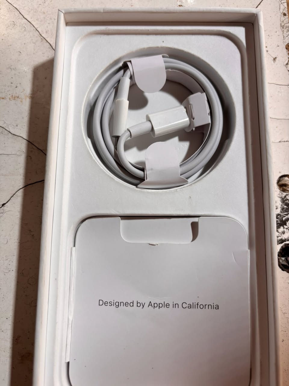 السلام عليكم ايفون ١٣ للبيع بطاريه ٩٦جهاز جديد بعده بل ضمان كلشي موضح بل صور غراضه كامله الكيبل حته مافتحته مكاني بغداد الزعفرانية *********** متواجد واتساب السعر ٤٦٠ وبي مجال بسيط
