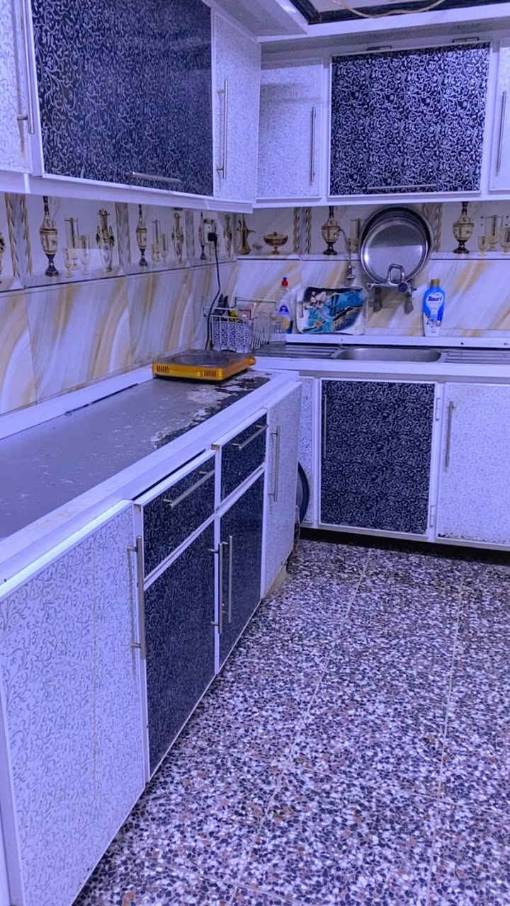سلام عليكم كاونتر تفصال ثكيل بي اضرار بسيطه جدا سعر 300 وبي مجال مكان كاضميه /جكوك  واي استفسار تفضلو خاص


**إذا كنت صاحب هذا الإعلان وتريد حذفه لأي سبب، رجاءا أرسل رسالة إلى الدعم الفني**