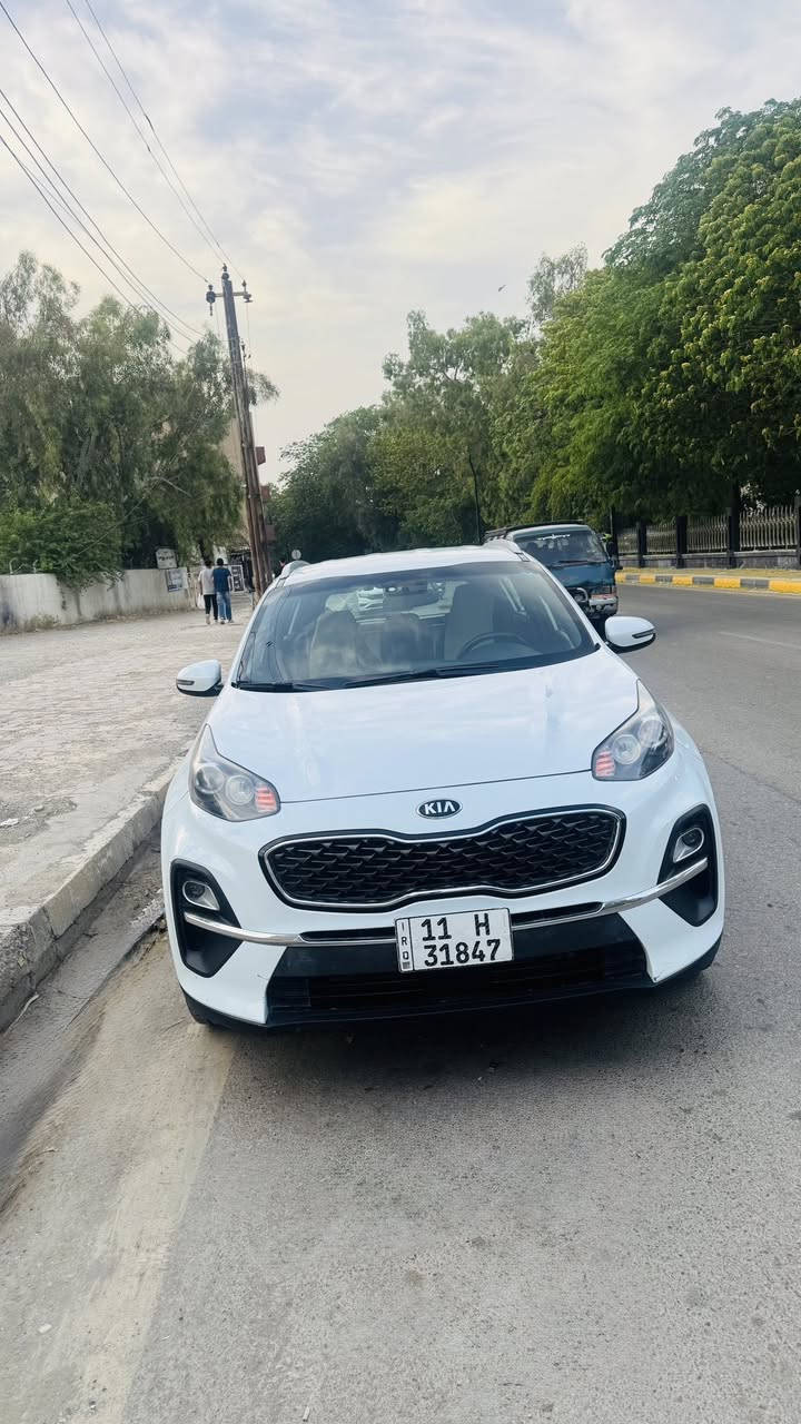 السلام عليكم
سبورتج موديل 2021
خليجي مكفولة 
بية بارد مثل ما موضح بالسونار 
تبريد ثلج 🧊 قطعتين 
محرك 2000
رقم بغداد إنكليزي


**إذا كنت صاحب هذا الإعلان وتريد حذفه لأي سبب، رجاءا أرسل رسالة إلى الدعم الفني**
