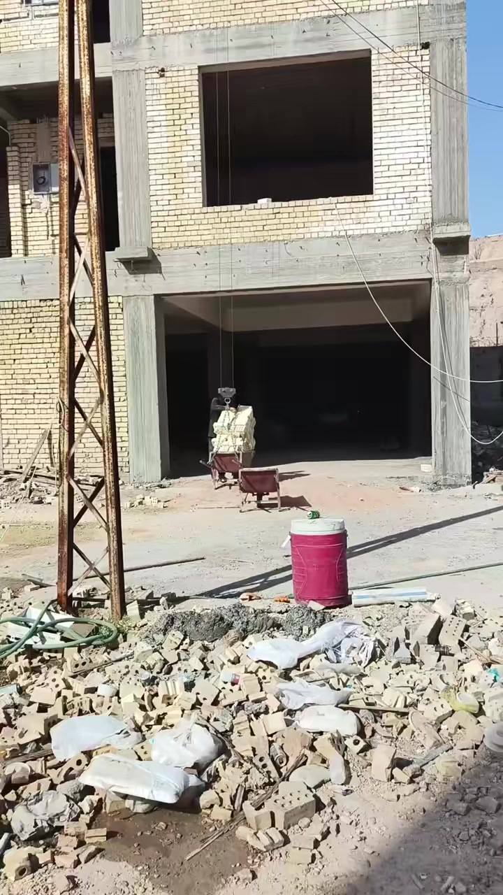 يعلن مكتبنا عن
✅ رفع كافة مواد البناء 
✅ تصعيد كافة أنواع المواد  من طابق واحد والى الطابق ال 10
✅ رفع كل المواد وبسرعه قياسيه
️✅️ سمنت ،رمل ،حصو ،شتايكر، تراب،فرشي
✅️ كوادرنا جاهزة ومدرسة لاختصار الوقت والتكلفة 
✅️نعمل بجميع محافظات عراقنا الحبيب 
✅ونج جديد وكادر محترف 
️✅️ اتصل لا تتردد.
📲***********
