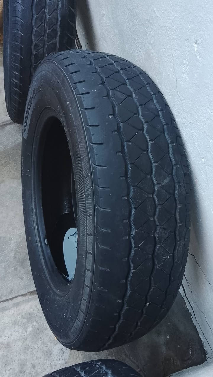 3 تايرات مال هايسه هايكر شيري ستاركس 
قياس R16/195/75 النضافة 80% 
السعر 60 الف كلهن 
مكاني بغداد الحرية حي السلام 
رقمي *********** متوفر واتساب
