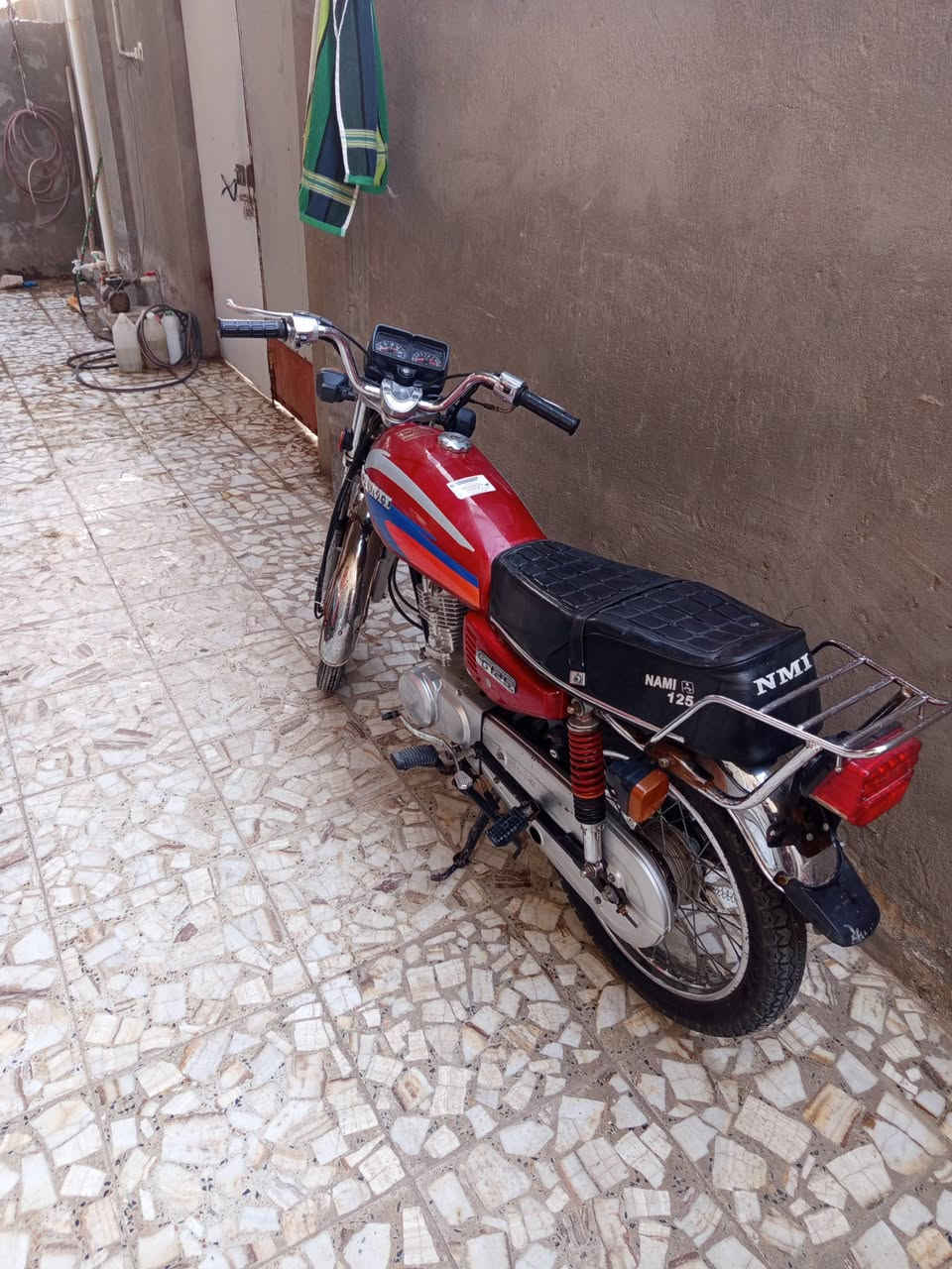 سلام عليكم دراجه نامه شلامجه للبيع مديل 24 ادوات ما مفتوحة كلشي شغال عينه ولايت وهورن دراجه كلشي ما نقصه  سعره 650 شراي خاص


**إذا كنت صاحب هذا الإعلان وتريد حذفه لأي سبب، رجاءا أرسل رسالة إلى الدعم الفني**