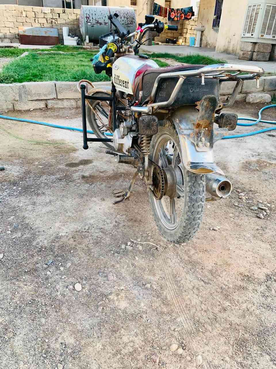 تايكرموديل 20 وزن ثقيل  لايتات شغال جاهز بس صفايح عايزو المكان الجدعه السعر 300 بي مجال اتصل ودلل 
ايضن متواجد فيس ***********()
