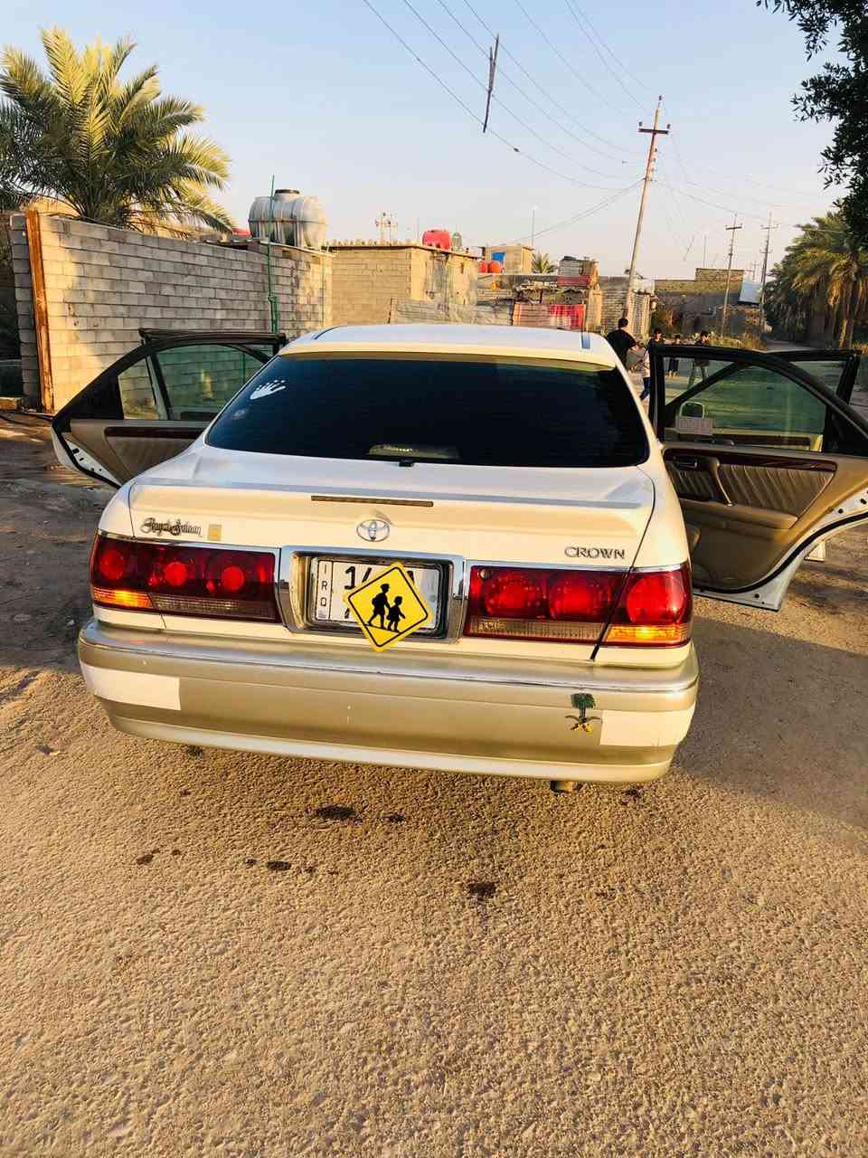 يالله سلام عليكم جنون ملكه للبيع مديل 2001 رقم بصره دولي سنويه 2030 تحويل مباشر سياره كفاله من كصه ونقل جثه وضربه ولعيب شرعي شاصي 175 تخم تاير ويل كب16 نجمه حداديه طوبه مكينه فيفيتي ابو لكلاص  وكير جدد دبل شاشه كشنات 4كهربا ستيرن كهربا تبريد قطعتين ثلج ❄️ مرايات شفط فول ماعده لفتحه كرستال اصل ثلاجه لايت زنون عالي وناصي سياره جاهزه ما تصرف عليه ربع جاهزه معنه لكلمه سعر 133$  وبيها مجال مكان لبصره لقرنه رقم ***********
