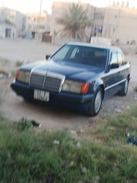 مارسدس مديل 86رقم بغداد محرك محور 2ونص مكاني واسط سعر 50 07810463812