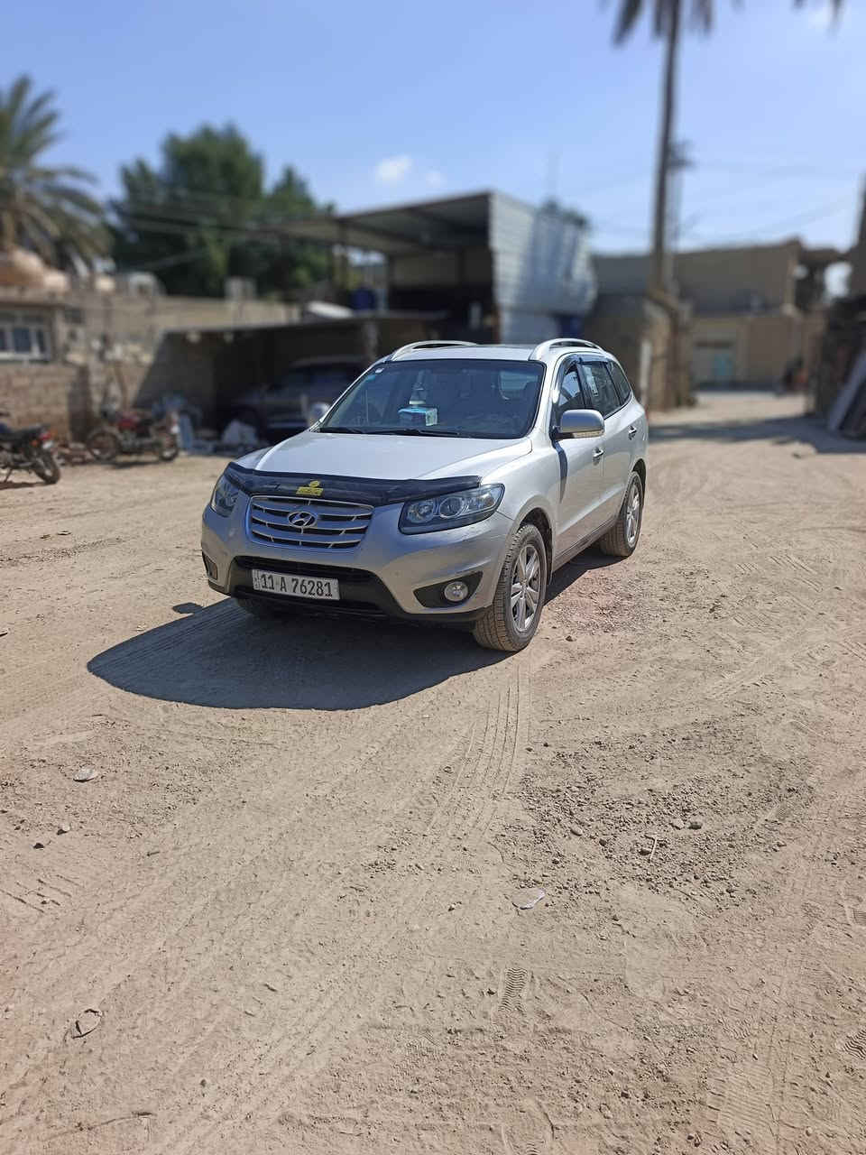 السلام عليكم ورحمه الله سنتافي للبيع 2010 سياره فول مواصفات وبقيه التفاصيل كلهاو مصورها داخل داخل الفيديو مكان السياره ديالى بعقوبه السعر المطلوب 135 وبيها مجال  الشراي ***********
