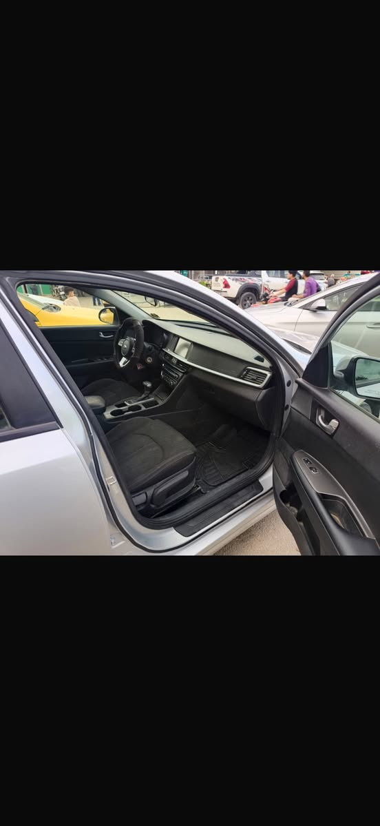 السلام عليكم للبيع اوبتما ٢٠٢٠ حادث بصيط بدون صبغ بدون   تبديل حادثه خدووش بالباب خلف الساىق بدون ارباك مكان السياره بابل طهمازيه
*********** 
السعر ١٤٥ 
مكلف بالنشر
