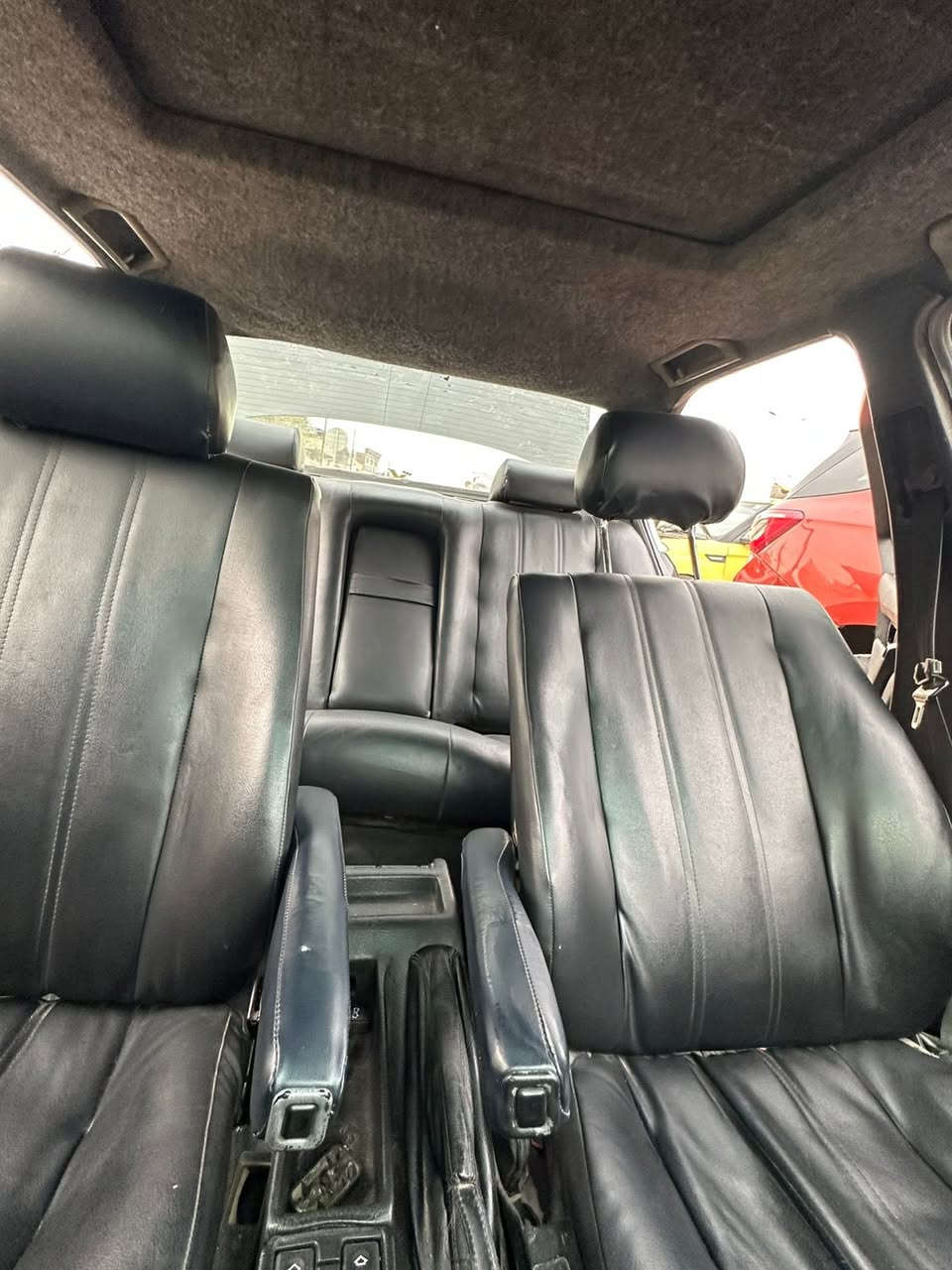 سلام عليكم بيئم 535  بحاله جيدة مكينه و كير خير من الله صدر امامي و خلفي نضيف و السعر المطلوب 55$ مكاني بغداد ***********
