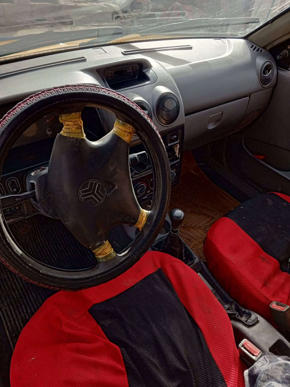 السلام عليكم سايبا موديل 12 متعهد كير ومحرك وصدر وكهربائيات وباتري جديد السعر 12 ورقه وبيها مجال متعهد ب التحويل العنوان بابل جبله لا اتواجد على الفيس للاستفسار رقم الهاتف ***********
