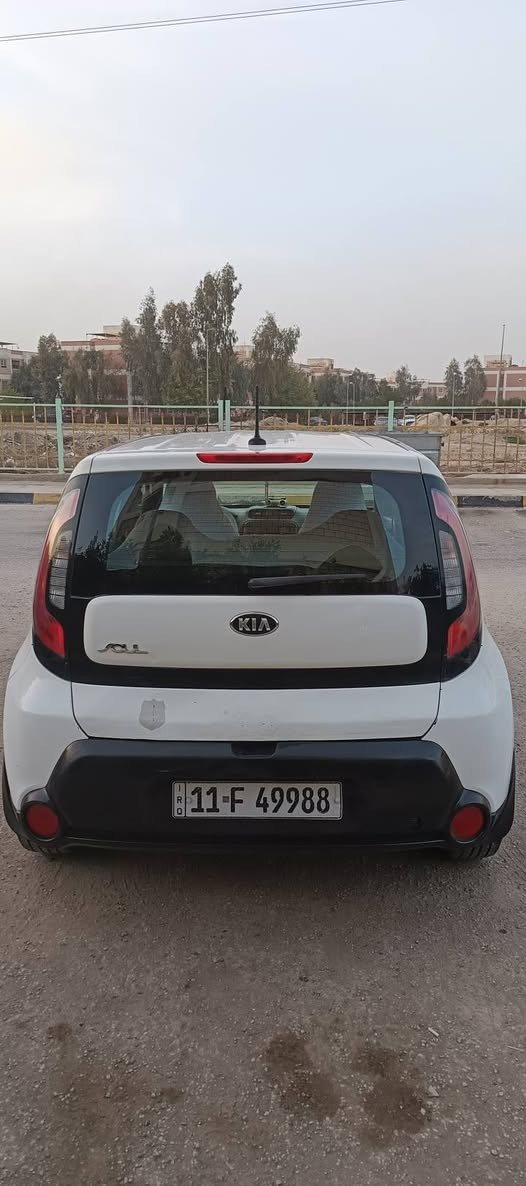 للبيع كيا صول موديل 2016 رقم بغداد مميز
مكينه 1600 GDI
لا تبخير ولا تنقيص ومامفتوحه
ماشيه 121 ألف ميل 
سعرها  108 وبيه مجال
كير ومكينه وحداديه وتبريد مكفولات
حادثها حافت الجنطه ومعدله على البارد
وبالعراق بيها شبر صبغ بالجاملغ الأمامي
السياره بدون دواخل وبدون ارباك 
صورة السونار ويه الصور 
السياره بالحله بحي الزهراء يم جسر الام
 ***********   *********** حلة, بابل
