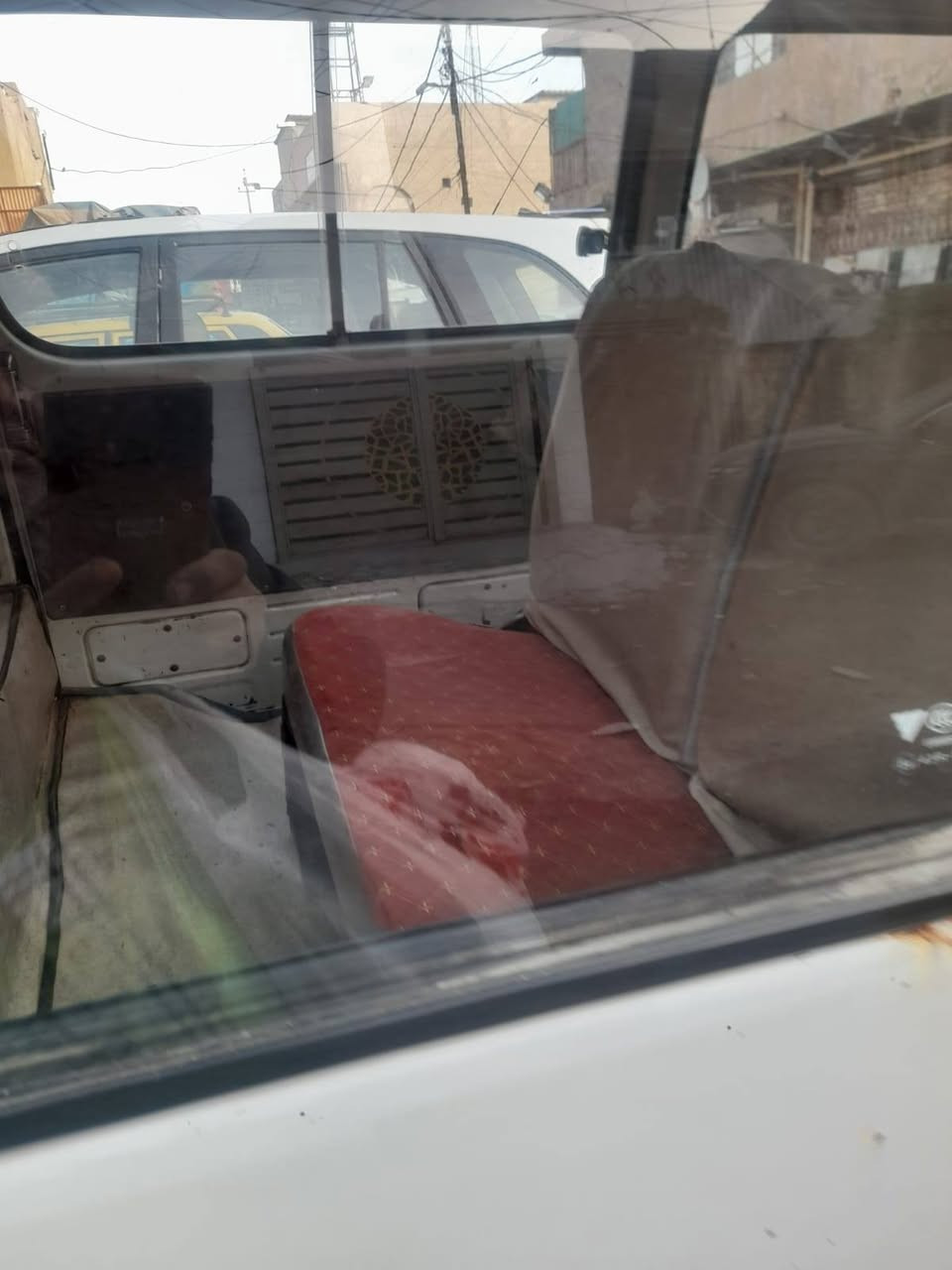 السلام عليكم فتون 2009 كير محرك خير من الله السعر 50 وبيهه مجال *********** هاذه رقم�ابو سيارة تصل علي اني مكلف
