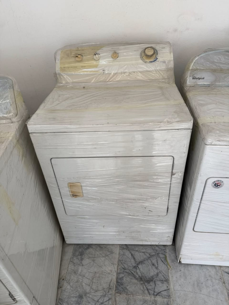 للبيع جفافات مستعمله أمريكيه  حوض كبير عدد 6 نظافه وشغل وبسعر مناسب


**إذا كنت صاحب هذا الإعلان وتريد حذفه لأي سبب، رجاءا أرسل رسالة إلى الدعم الفني**