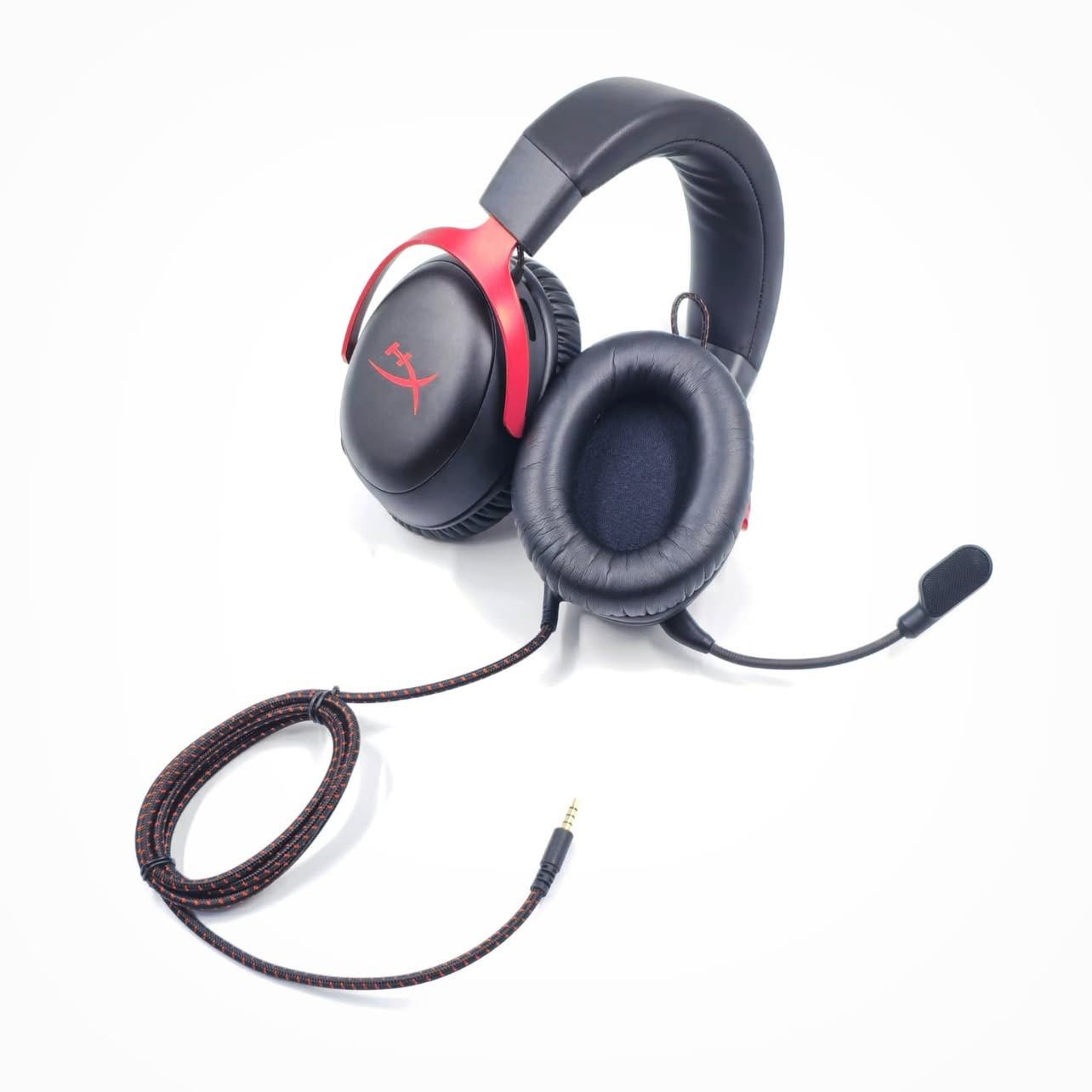 السعر : - 80 الف
كاملة الملحقات.
.Hyperx Cloud 3 - : الاسم -
USB Type-C & USB7.1 & AUX STEREO - : المدخل -
Xbox One & Xbox Series X/S & PC & - : الاستخدامات
PS4 & PS5 & MAC & Nintendo Switch & Mobile &
•Ipad
- ملاحظة : - فقط لاصق علبة السماعة مفتوحة (open box)
لكن السماعة وملحقاتها جديدة  .


**إذا كنت صاحب هذا الإعلان وتريد حذفه لأي سبب، رجاءا أرسل رسالة إلى الدعم الفني**