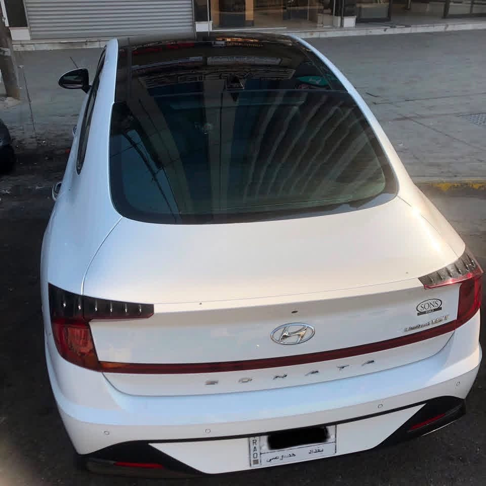 السلام عليكم 
سوناتا فووول مواصفات Limited اعلى فئة 
البجم كبس شركة 
الموديل 2022
الرقم بغداد بأسمي 

الضرر أمريكا كلش بسيط بدون ارباك تبدل جاملغ امامي نفس اللون وصبغ حافه الجاملغ الخلفي وطرف الباب لغد وشاصي مكفول صور الحادث موجودة الكير والمحرك مكفولات 

المواصفات 
🔹السيارة هونداي سوناتا LlMlTED لون أبيض 
 🔹المحرك: 1.6T تيربو رياضي 
🔹حجم الويل سبورت ويل كب  18 
🔹5 كامرات 360 امامي خلفي جوانب 4k
🔹 دشبول دجتال متغير 3 الوان مع وضعيات القيادة
🔹تقديم وترجيع عن طريق البصمه
🔹داتا شو عرض ع الجامة الامامية 
🔹لدات داخليه بلادي أصل 
🔹لايتات اربع عدسات زينون اصل مع حاجب LED مع اشارة LED
🔹قمارة بانوراما
🔹رادار امامي مانع تصادم
🔹رادار جانبي (نقاط عمياء) بالمرايا الجانبية
🔹 اوتو هولد
🔹شاحن لاسلكي ( wireless)
🔹انارة داخلية 360 
🔹 لايت 4 عدسات زنون 
🔹 4 رادرات + توقف تلقاني عند الاقتراب من الخطر 
🔹گير شفتات بلستيرن رياضي 
🔹 نظام الترحيب عند الاقتراب داخل وخارج السيارة 
🔹اشاير بالمرايا الجانبية
🔹كامرة خلفية دوارة اصل مع الستيرن
🔹شاشة الدشبول حجم كبير للتحكم بأيعازات السيارة
🔹كشنات السيارة جلد ( تدفئة + تبريد )
🔹 رادار مانع تصادم 
🔹 رادار جانبية ( تحذير النقطة العمياء )
🔹گشن ذاكرة (خزن ميموري) لكرسي السائق
🔹تحكم فول كهرباء لكرسي السائق والراكب
🔹تدفئة وتبريد للكشنات الأمامية
🔹تبريد قطعتين امامي وخلفي
🔹گير لمس
🔹تشغيل عن بعد
🔹سستم صوت BOSE 
🔹سايد بريك دگمة
🔹 الصندوق كهرباء ذكي عند الاقتراب يفتح تلقائي 
🔹تحكم ستيرن جهتين بلوتوث وحاكية وكروس سرعة وتحكم صوت 
🔹نظام ABS مانع انزلاق 
 للاستفسار ع الرقم ***********

