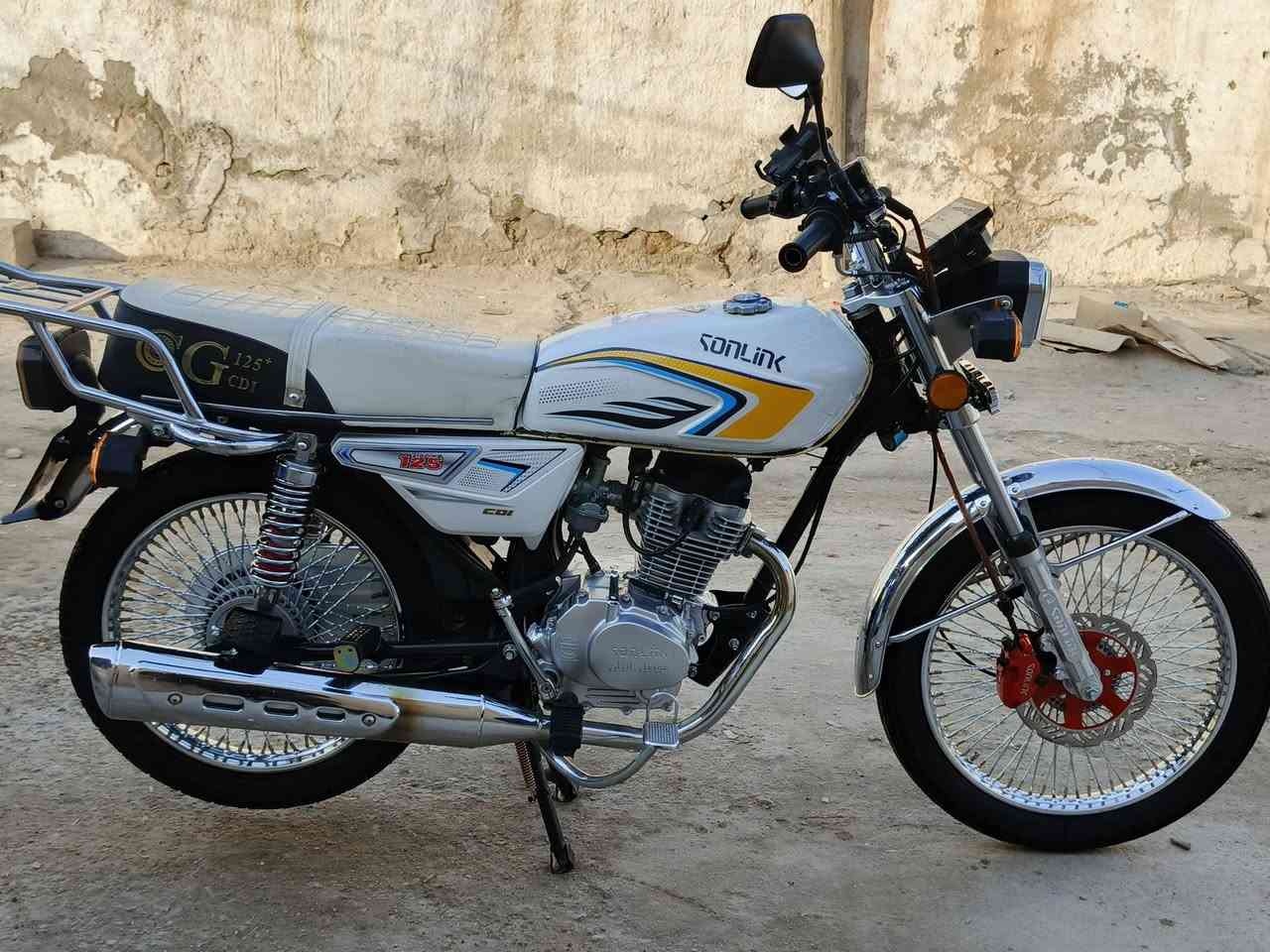 سلام عليكم دراجه البيع موديل 2024
دراجه جديده مامتعوبه مكفوله كفاله خمسه كير 
اوراق وصل ومكاتبه***********
