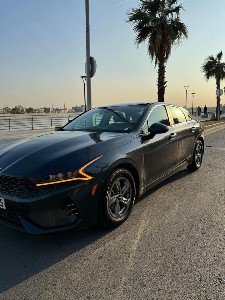 ____ السلام عليكم _____
للبيع للبيع K5 2022 وارد امريكي 

الضرر فقط باب السائق مبدل نفس لون باقي السياره ليبل واحد 

ماشيه 75 الف ميل 

المواصفات / بصمه تشغيل عن بـعد 

كار بلي تبريد تدفئه كـلشي جهاز 

لايت زينون  سياره نص فول  

ويل 16 تخم تيار جديد 

مكينه كير كفاله 

كـلشي مناقصها سياره خير مـטּ اللهہ 

سياره رقم اربيل جديد

 تحويل وكاله شتريد حاضر 

السعر 165 

مكاني بغداد الكاظميه 

للاستفسار واتساب / ***********
