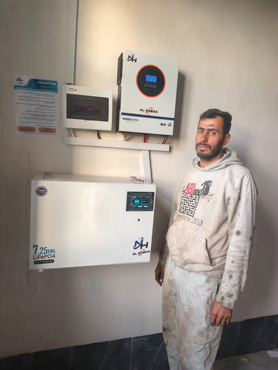 تم بحمد الله تنصيب منضومه طاقه شمسيه الحويجه/قريه الطارقيه... 

للأخ علي هاشم  .... 

قدرة المنظومة:

🔹10  أمبير نهاري في الظروف القياسية.

🔹8أمبير ليلي.

مكونات المنظومة:

1. البطاريات:ليثيوم... 7.25kW

🔹 ضمان استبدال 5سنوات 

2. الألواح الشمسية:

🔹 ألواح فلاديفيا 600 واط.

🔹 عدد الألواح:5 ألواح.ذات وجهين وذات كفاءة عاليه 

🔹 ضمان 15 سنة، وعمر افتراضي يصل إلى 40 سنة.

3. الإنفرتر:

🔹 إنفرتر حجم  4.25kw

🔹 ضمان لمدة سنتين.

4. هيكل الألواح:

🔹 مصنوع من الحديد المغلون المقاوم للصدأ لضمان المتانة.

التشغيل والصيانة 🛠️

🔹 المنظومة تعمل 24 ساعة يوميًا مدى الحياة دون مصاريف إضافية.

🔹 الصيانة الوحيدة المطلوبة هي غسل الألواح الشمسية بالماء كل بضعة أسابيع.

الضمان شامل لجميع مكونات المنظومة

🔹 من شركة النبع الهادر فرع الرياض 

📞 للاستفسار أو الاتصال: مهند 

📲***********_ ***********

ابو حسين 

📲 *********** (متوفر واتساب)

شركة النبع الهادر #ضمان #امان #مصداقيه

ملاحظه/صيانه مجانيه لمده سنه خدمه مقدمه من قبل الشركه للزبون

سعر المنضومه /مليونين و550 الف
