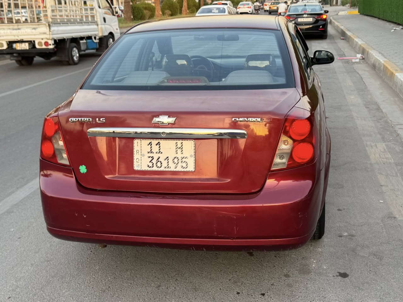 السلام عليكم الي دور جديدة وكفالة اوبترة موديل 2004 شركة العامة كير عادي مكفولة من الضربة والتبديل والخياس شرط بل كارتون السيارة كلش جديدة ماشية 184الف حقيقي سيارة بيهة هلالات مامي بس ودعاميات صبغ بسمي مكينة كير تبريد ثلج تخم تاير باتري صدر امامي خلفي دوشمة ترايك وين مايعجبك وشرط التحويل السعر 66$ ورقة عنواني بغداد تلفون ***********
